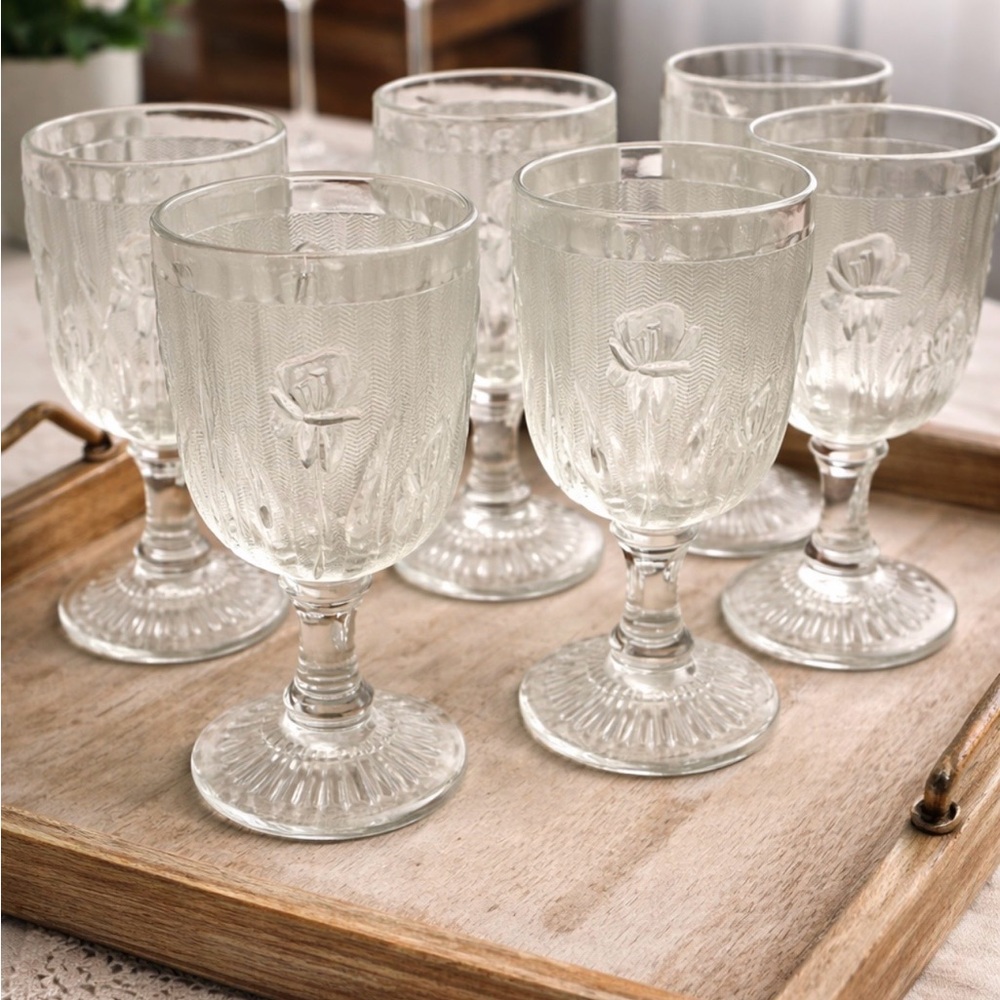 Embossed Clear Glass Goblet Set - Elegant Clear Wine Glasses (Set of 6)